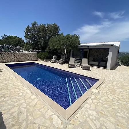 Private In Olive Grove With Heated Pool * Vinisce