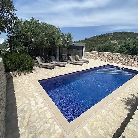 빌라 Private In Olive Grove With Heated Pool Vinišće