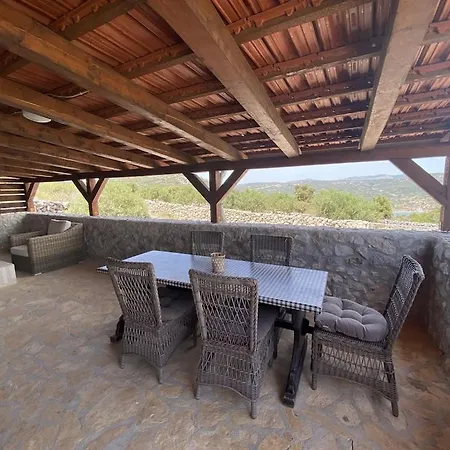Private In Olive Grove With Heated Pool