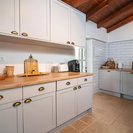 빌라 Private In Olive Grove With Heated Pool Vinišće