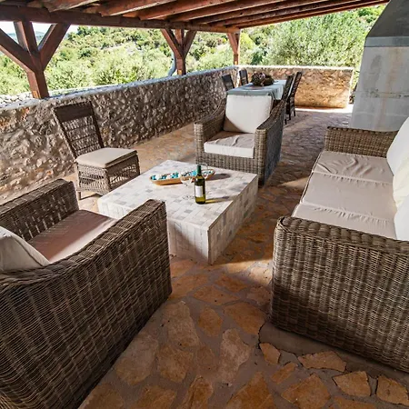Private In Olive Grove With Heated Pool