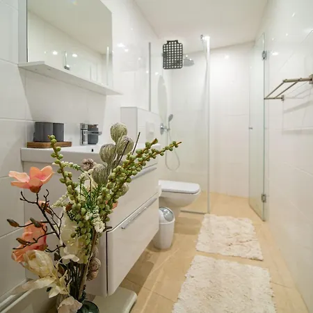 빌라 Private In Olive Grove With Heated Pool